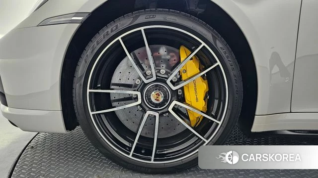 Porsche 911(992) id 3876668 из Кореи 15