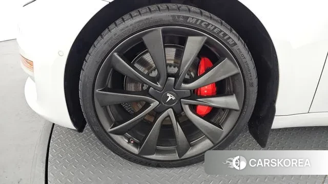 Tesla Model 3 id 3760344 из Кореи 15