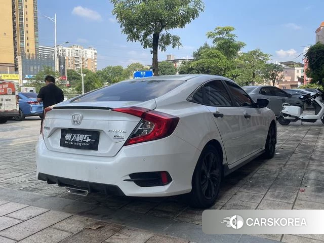 Honda Civic 2022 Белый из Китая, фото 5