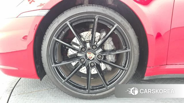 Porsche 911(992) id 3806933 из Кореи 15