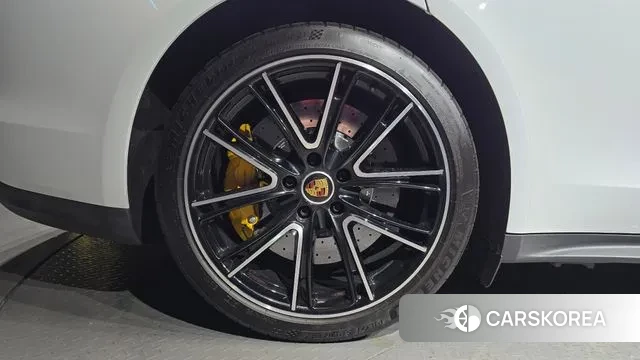 Porsche Panamera (971) id 3180432 из Кореи 15