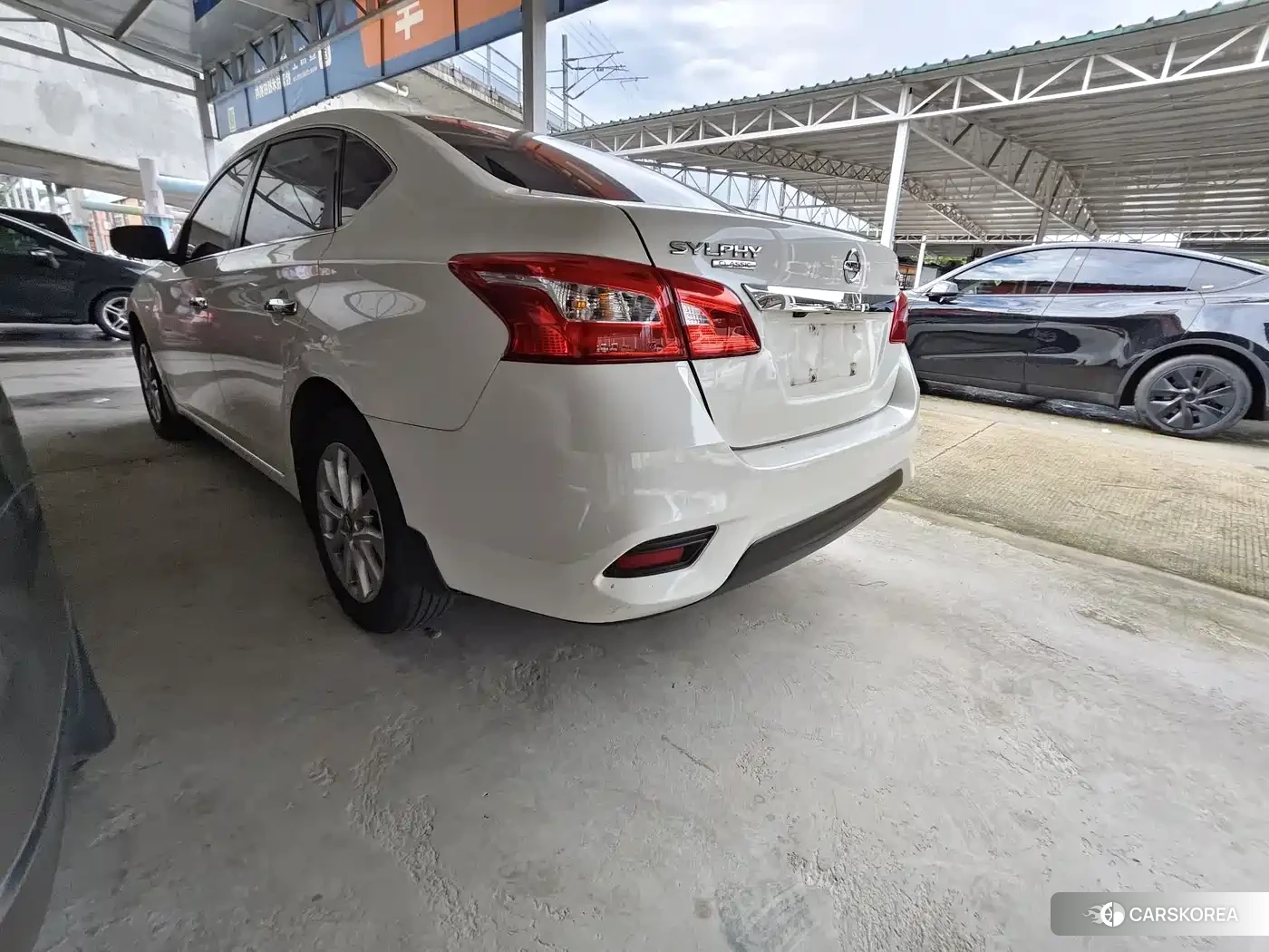 Nissan Sylphy 2022 Белый из Китая, фото 6
