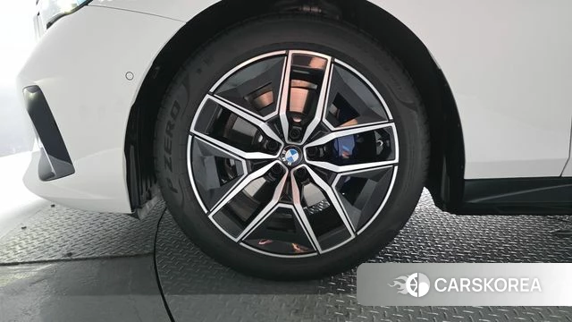 BMW 5 Series (G60) id 4578583 из Кореи 15