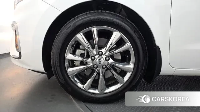 Kia The New Carnival id 3582818 из Кореи 15