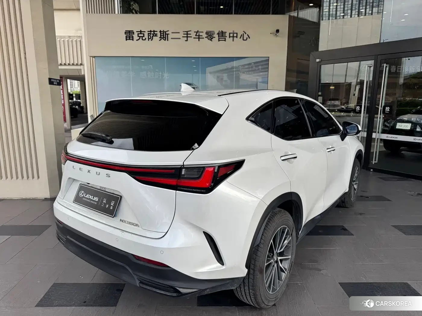 Lexus NX id 4539165 из Китая 13