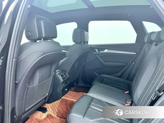 Audi Q5L 2024 Черный из Китая, фото 5