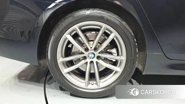 BMW 5 Series (G30) id 4286132 из Кореи 34
