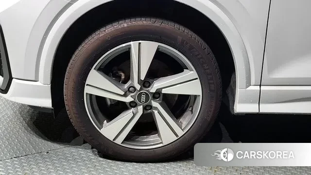 Audi Q2 id 3002621 из Кореи 15