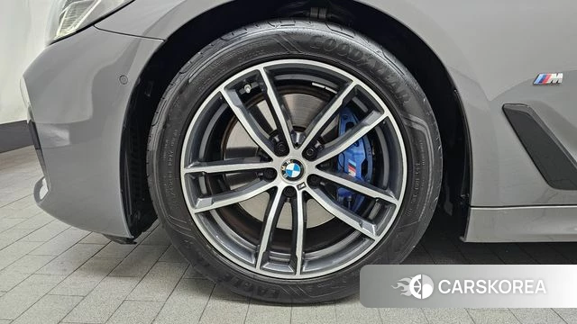 BMW 5 Series (G30) id 4382369 из Кореи 26