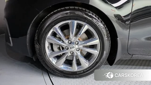 Kia The New Carnival id 3714063 из Кореи 15