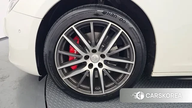 Maserati Ghibli id 3546504 из Кореи 15