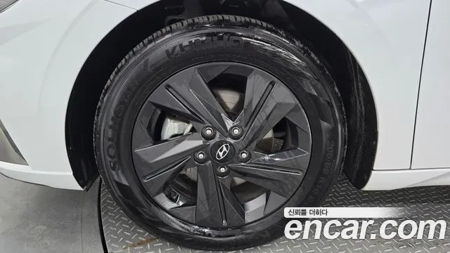 Hyundai Avante Hybrid (CN7) id 2944654 из Кореи 15