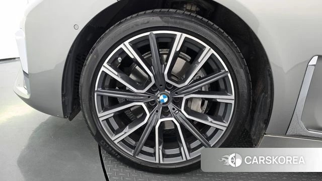 BMW 7 Series (G11) id 4779229 из Кореи 29