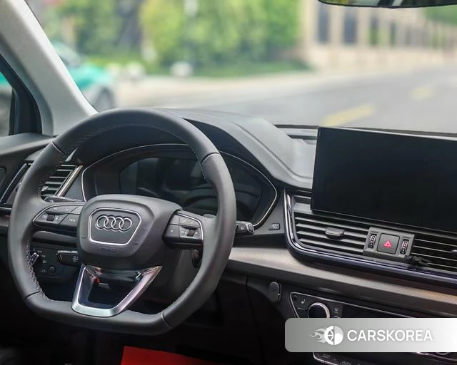 Audi Q5L id 4272745 из Китая 16
