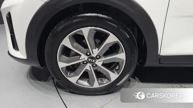 Kia Stonic id 3505343 из Кореи 15