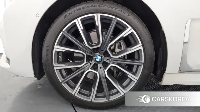 BMW 7 Series (G11) id 3691438 из Кореи 15