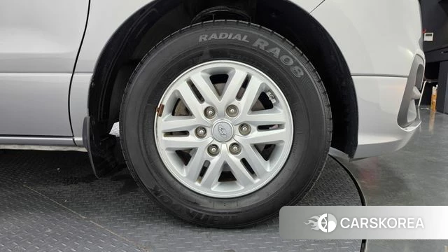 Hyundai The New Grand Starex id 4581258 из Кореи 15