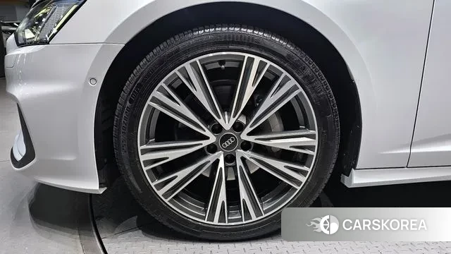 Audi A6 (C8) id 3378516 из Кореи 15