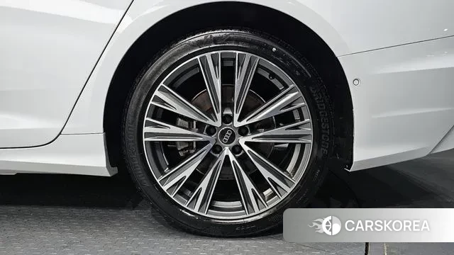 Audi A6 (C8) id 3539419 из Кореи 15