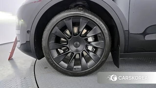 Tesla Model Y id 3751021 из Кореи 15