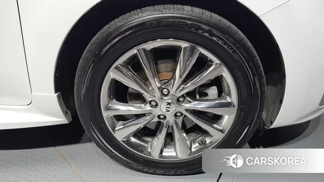 Kia The New Carnival id 2995369 из Кореи 15