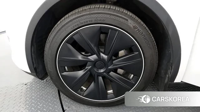 Tesla Model Y id 3545856 из Кореи 15