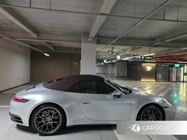 Porsche 911(992) id 4595046 из Кореи 15
