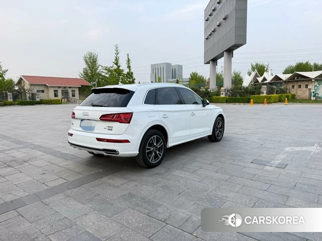 Audi Q5L id 4228470 из Китая 19