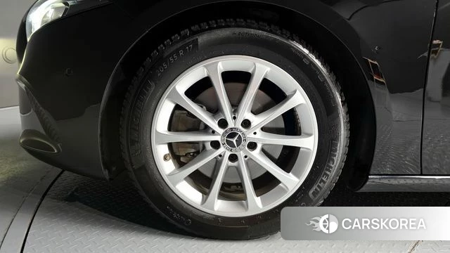 Mercedes-Benz A-Class W177 id 4304205 из Кореи 27