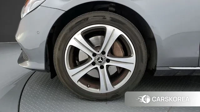 Mercedes-Benz E-Class W213 id 3423434 из Кореи 15