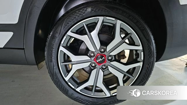 Kia Seltos id 4018361 из Кореи 15