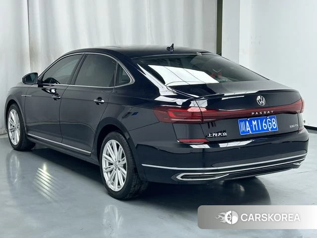 Volkswagen Passat 2021 Черный из Китая, фото 5