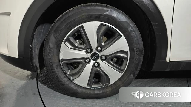 Kia Niro id 3886567 из Кореи 15