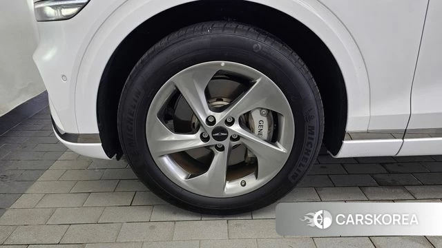 Genesis GV70 id 4565941 из Кореи 27