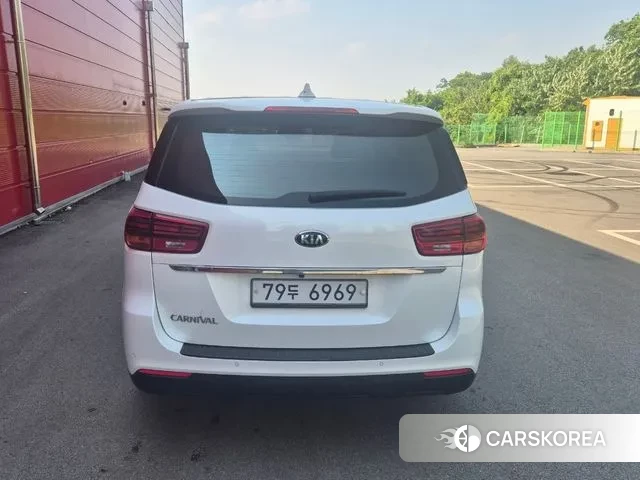 Kia The New Carnival id 3368675 из Кореи 9