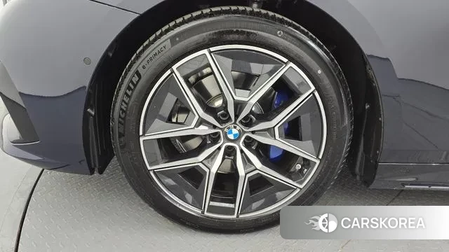 BMW 5 Series (G60) id 3739176 из Кореи 15