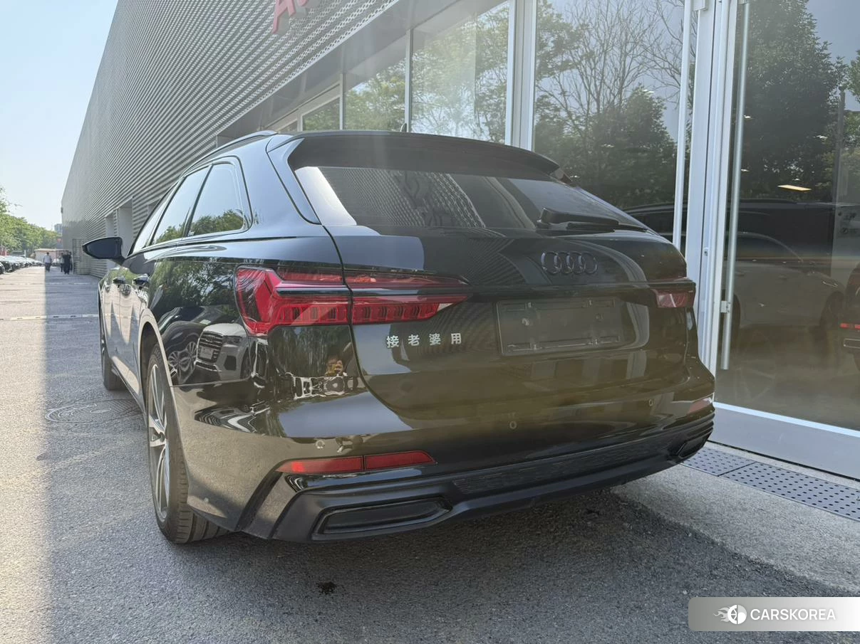 Audi A6 (import) 2021 Черный из Китая, фото 5