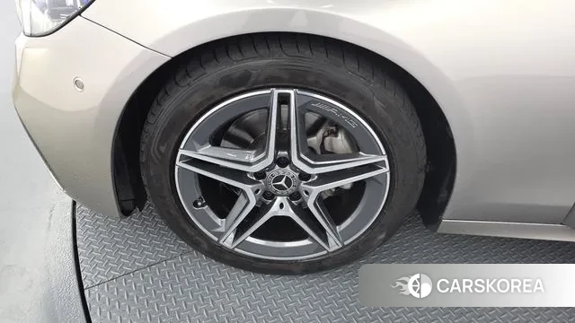 Mercedes-Benz E-Class W213 id 3196279 из Кореи 15