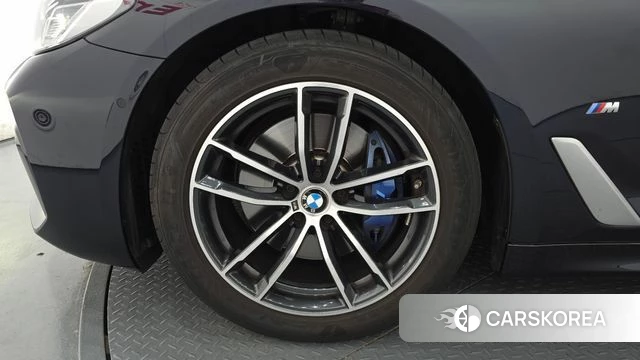 BMW 5 Series (G30) id 4675861 из Кореи 28