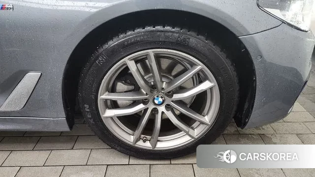 BMW 5 Series (G30) id 3418077 из Кореи 15