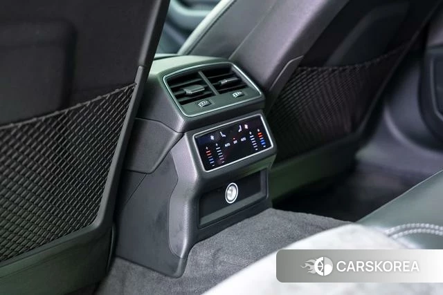 Audi A6L PHEV id 4278482 из Китая 21