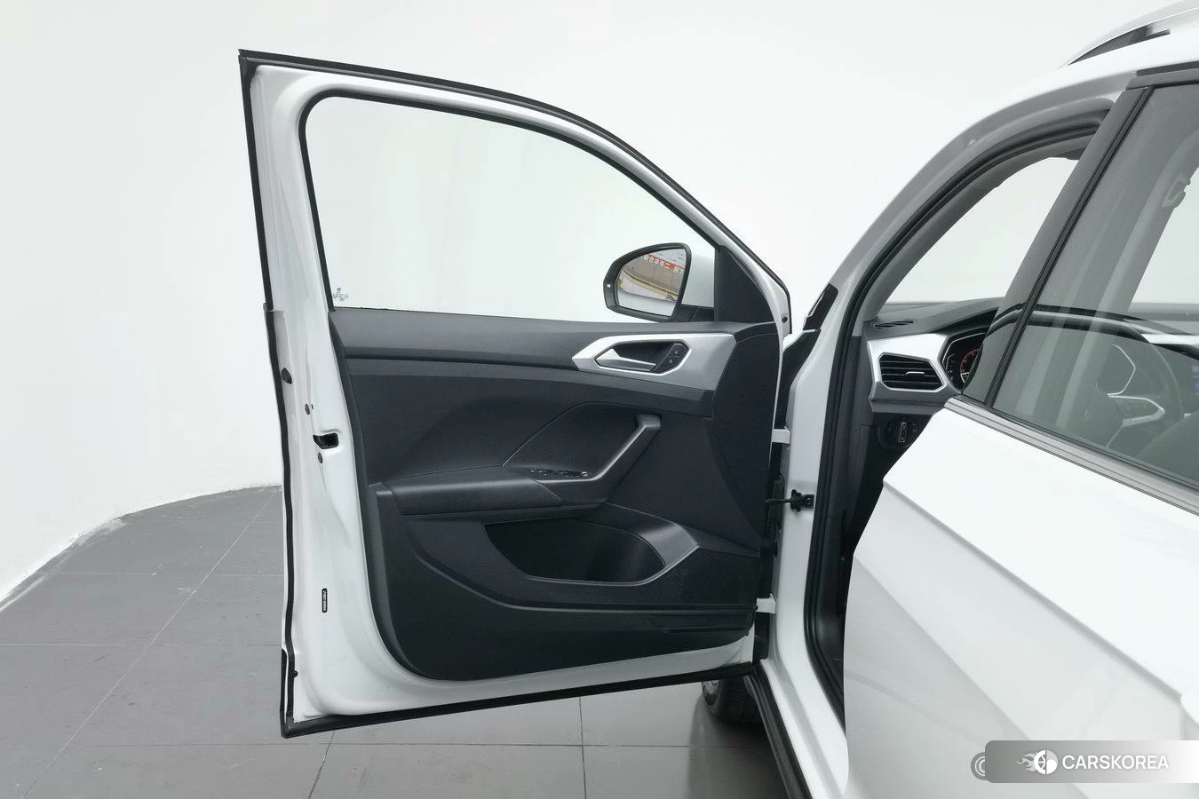 Volkswagen Exploring the shadow id 4420770 из Китая 19