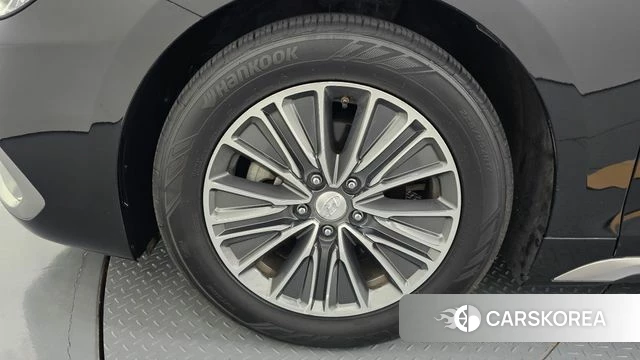Hyundai Grandeur IG Hybrid id 4658341 из Кореи 29