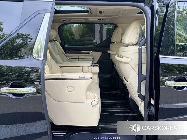 Toyota Elfa id 4307048 из Китая 21