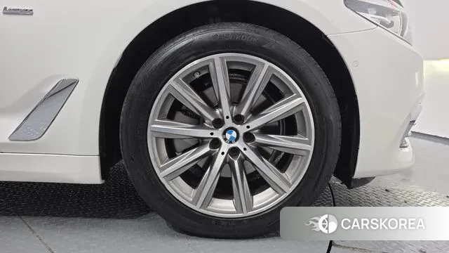 BMW 5 Series (G30) id 3480088 из Кореи 15