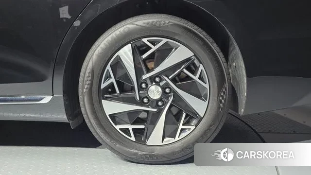 Hyundai The New Grandeur IG Hybrid id 3049568 из Кореи 15