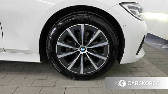 BMW 3 Series (G20) id 3807986 из Кореи 15