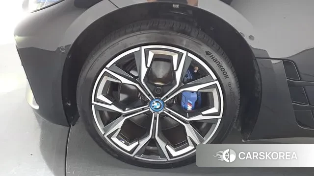 BMW i4 id 3279254 из Кореи 15