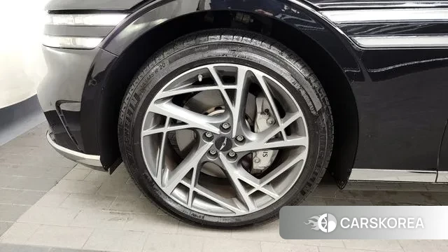 Genesis G90 (RS4) id 3572279 из Кореи 15