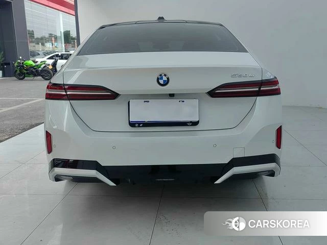 BMW 5 series id 4321275 из Китая 18